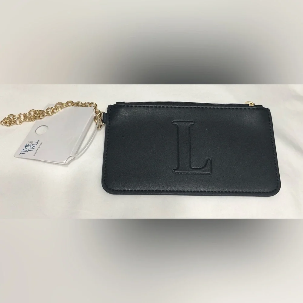 Women’s initial L gold wrist chain purse wallet black. 7”LX4W